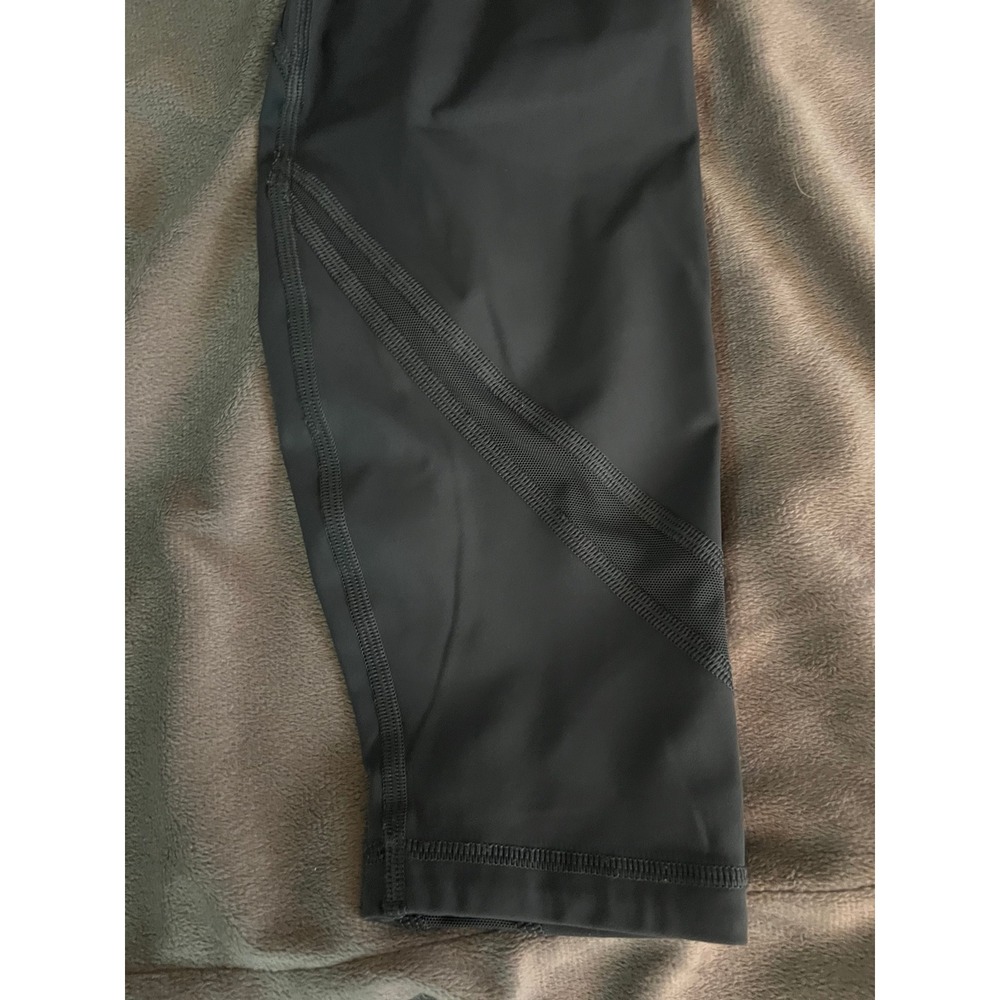 Lululemon Dark Grey Mesh Panel High Rise Leggings with Pockets - Picture 3 of 10